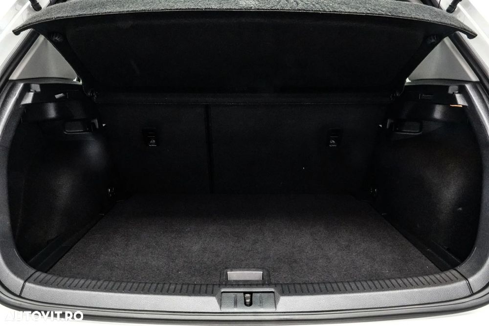 Volkswagen Golf 1.6 TDI Trendline - 24