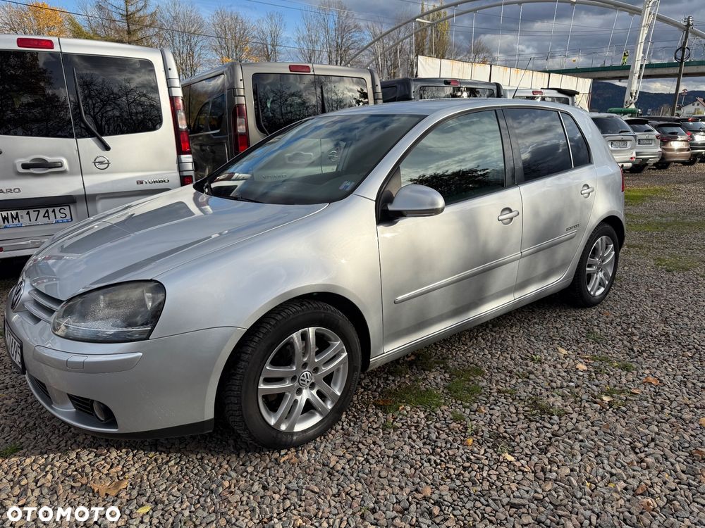 Volkswagen Golf V 1.6 Sportline - 37