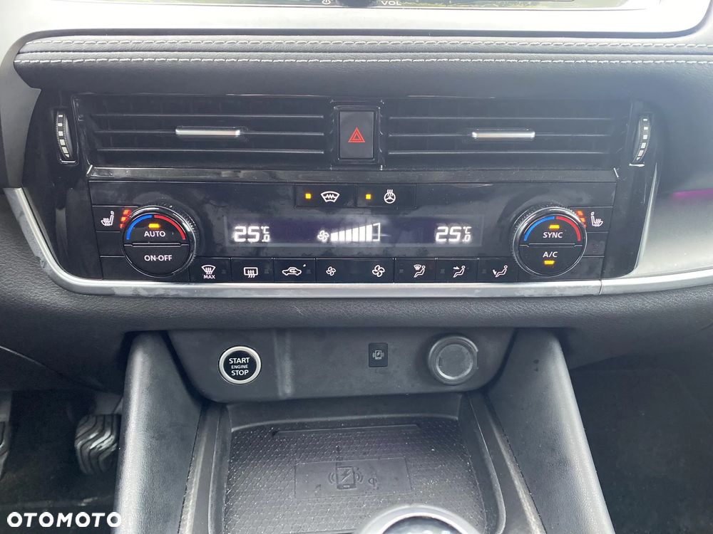Nissan Qashqai 1.3 DIG-T MHEV N-Connecta - 21