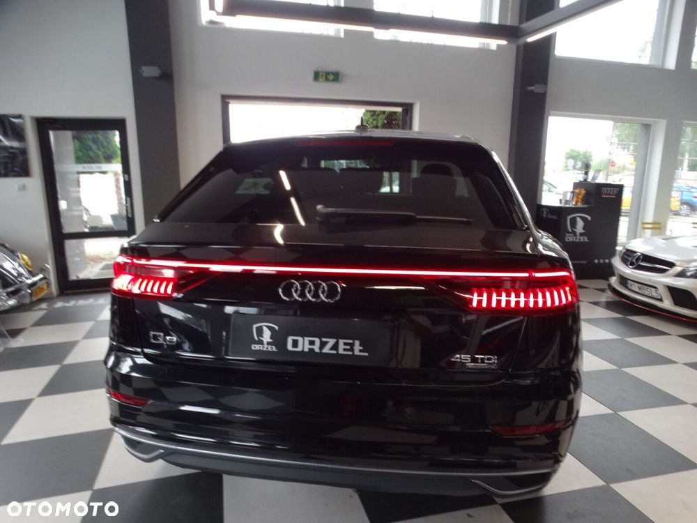 Audi Q8 - 4
