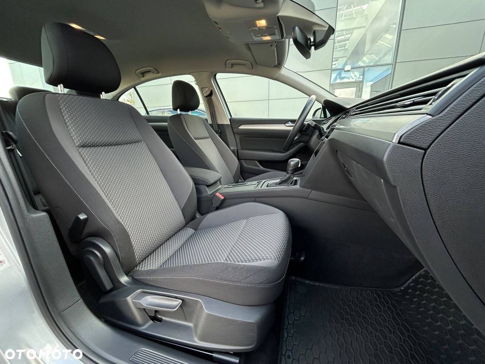 Volkswagen Passat 1.5 TSI EVO Essence DSG - 18