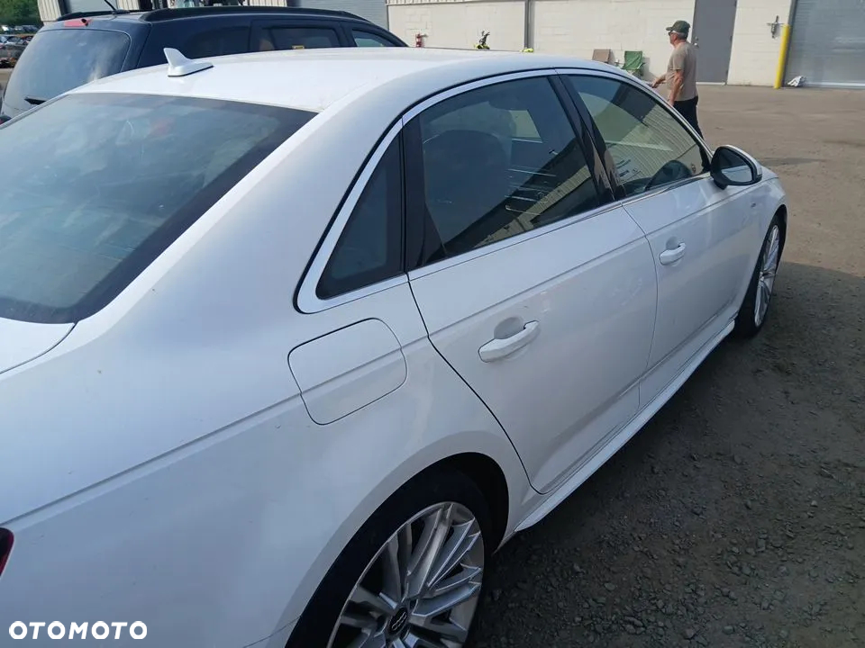 Audi A4 - 4