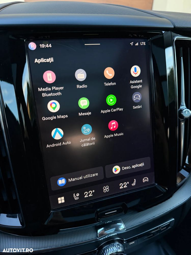 Volvo XC 60 T6 AWD Recharge Plus Dark - 17