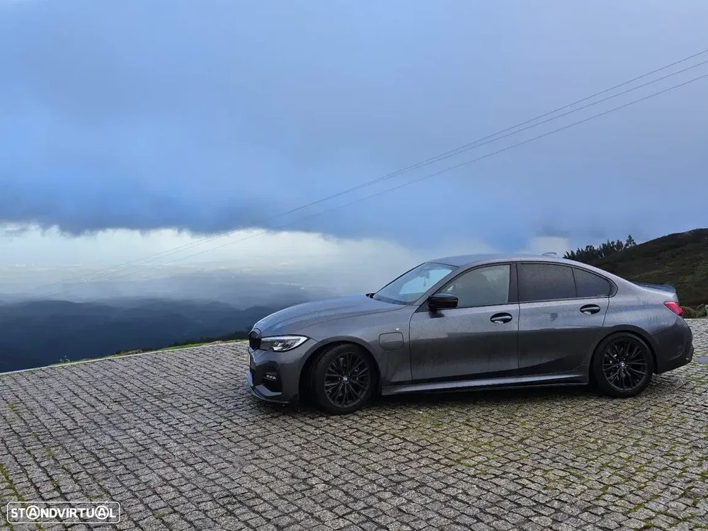 BMW 330 e Aut. M Sport - 6