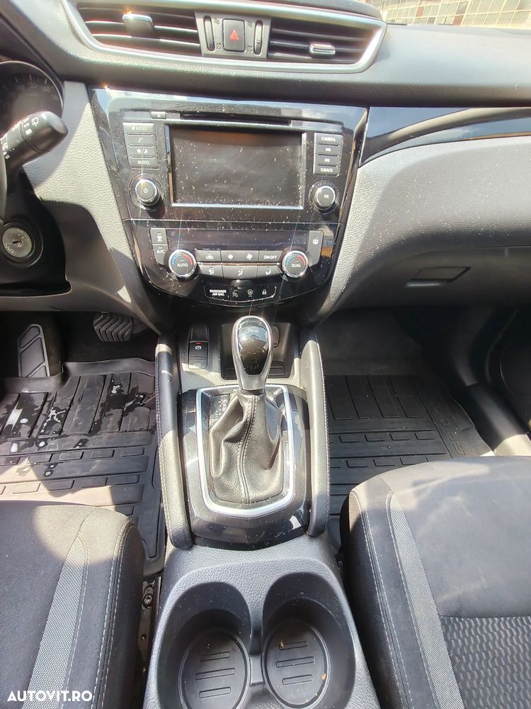 Nissan Qashqai - 14