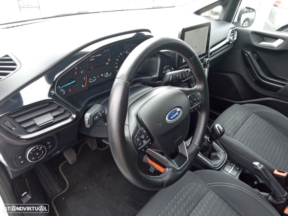 Ford Fiesta 1.0 EcoBoost Titanium - 12