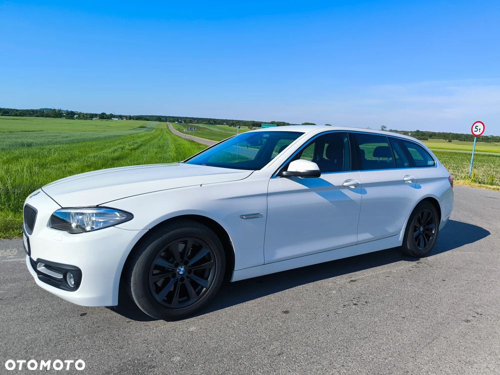 BMW Seria 5 520d xDrive - 2