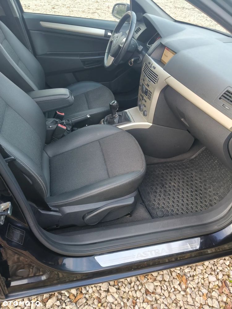 Opel Astra 1.7 CDTI DPF - 20