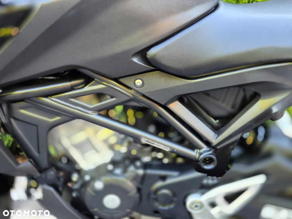 Honda CB - 23