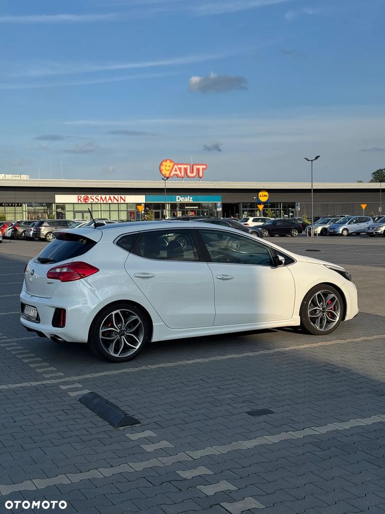 Kia Ceed 1.6 T-GDI GT - 3