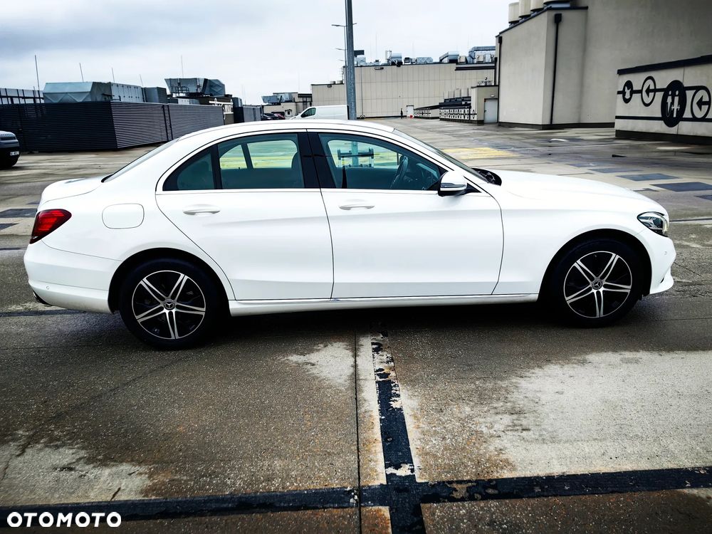 Mercedes-Benz Klasa C 160 Business Edition 9G-TRONIC - 13