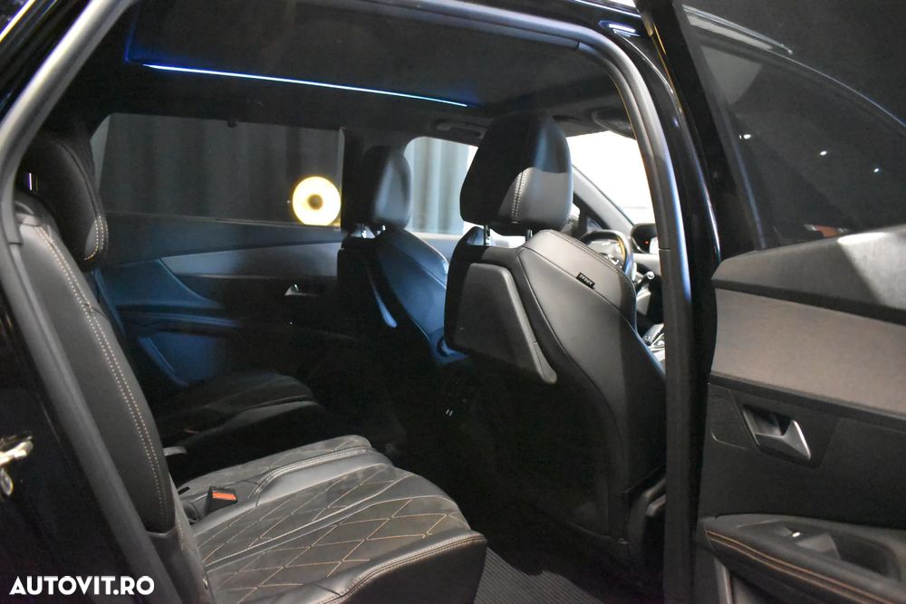 Peugeot 5008 - 8