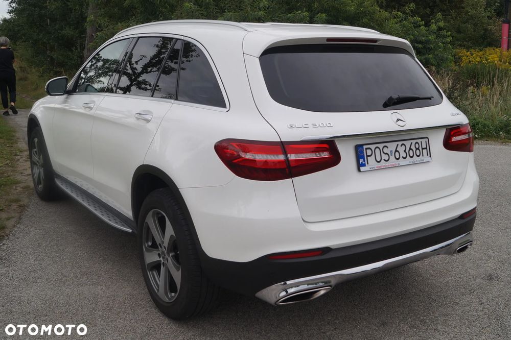 Mercedes-Benz GLC 300 4Matic 9G-TRONIC - 6