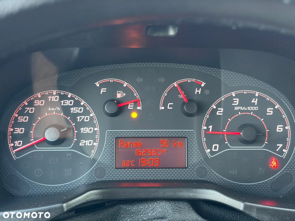 Fiat Fiorino Kombi 8V SX - 31