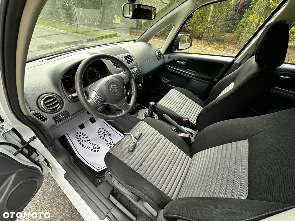 Suzuki SX4 1.6 VVT 4x2 City+ - 17
