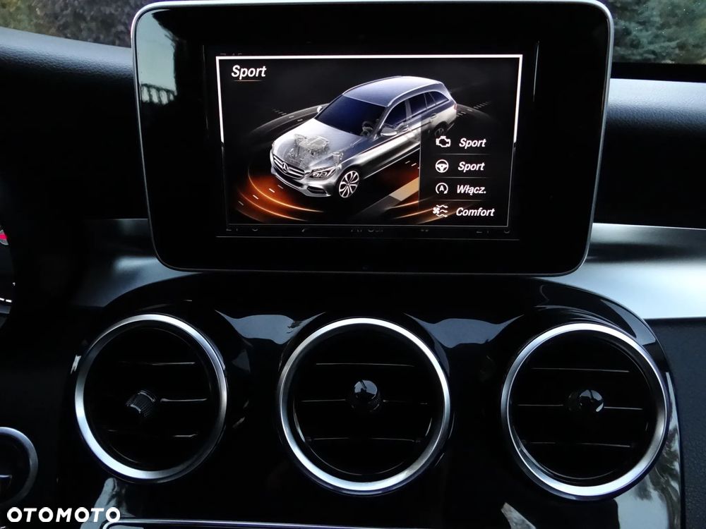 Mercedes-Benz Klasa C 200 (BlueTEC) d T 7G-TRONIC Exclusive - 23
