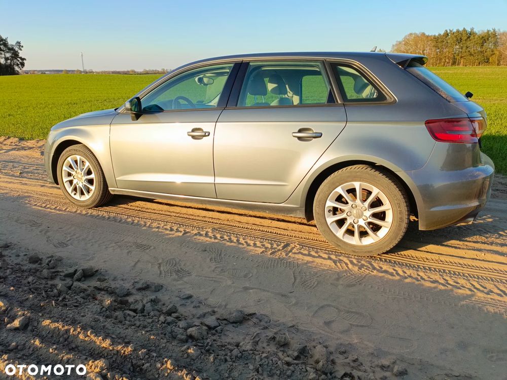 Audi A3 Sportback 2.0 TDI Ambition - 4