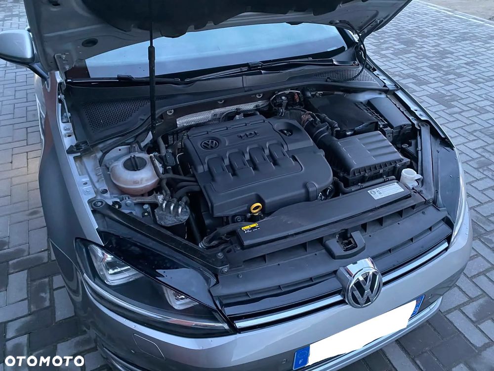 Volkswagen Golf 2.0 BlueTDI Highline - 23