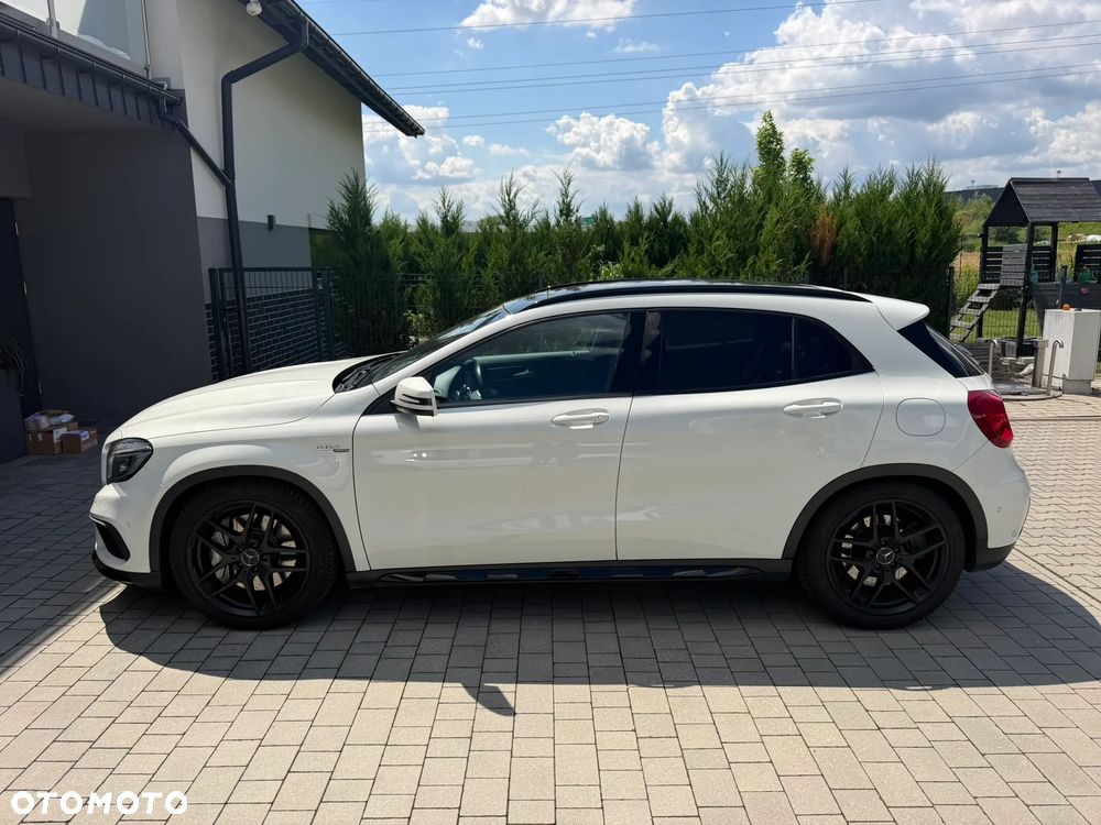 Mercedes-Benz GLA AMG 45 4-Matic - 14