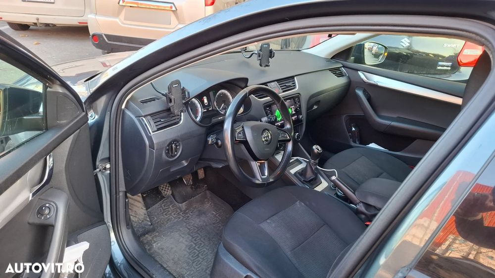Skoda Octavia 1.6 TDI Ambition - 7