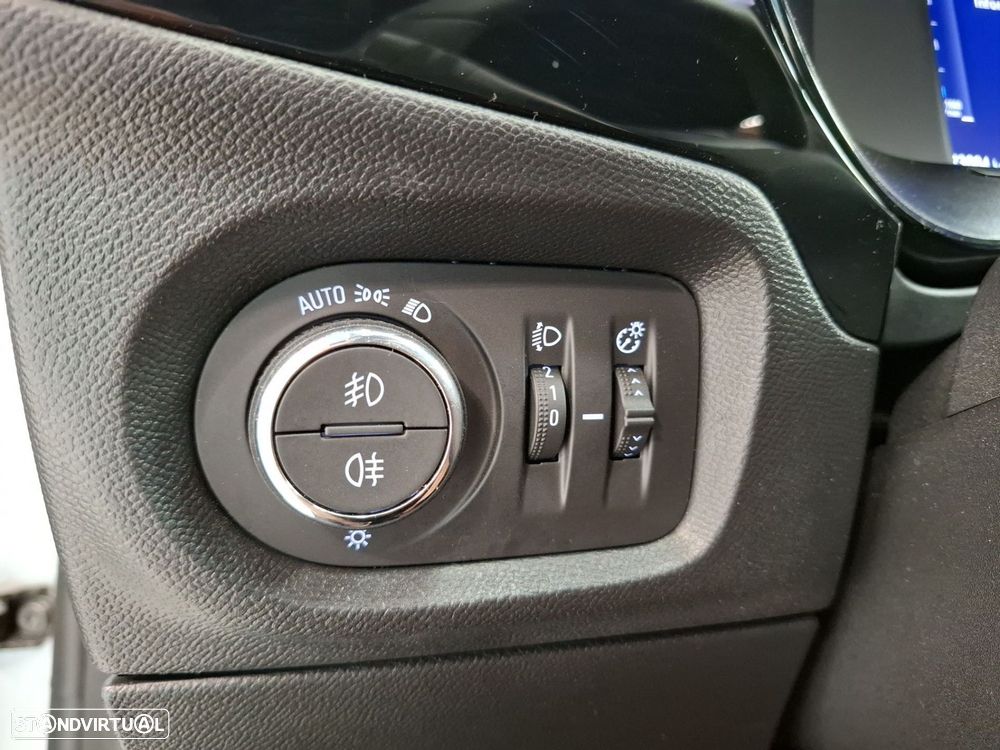 Opel Corsa 1.2 T GS - 20