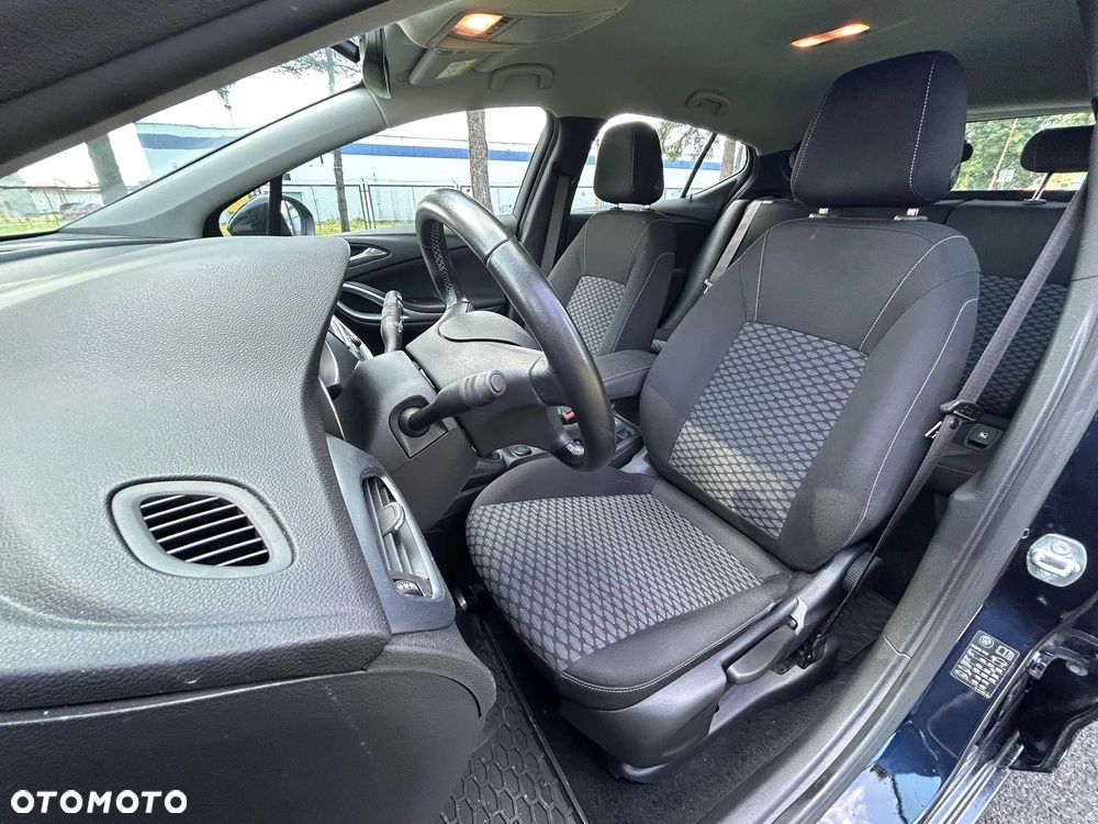 Opel Astra V 1.4 T Enjoy S&S - 18