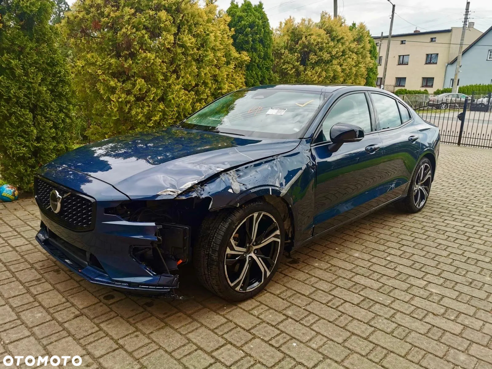 Volvo S60 B5 B AWD Plus Dark - 2