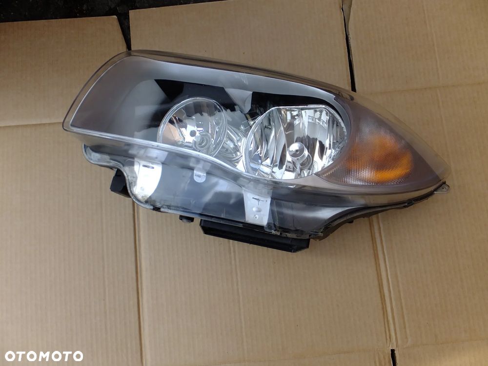 lampa lewy przód bmw e87 2006r EUROPA - 1