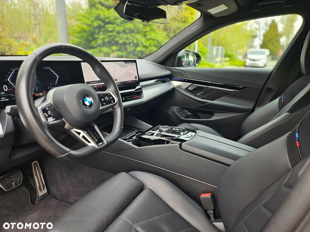 BMW Seria 5 520d xDrive mHEV M Sport - 4