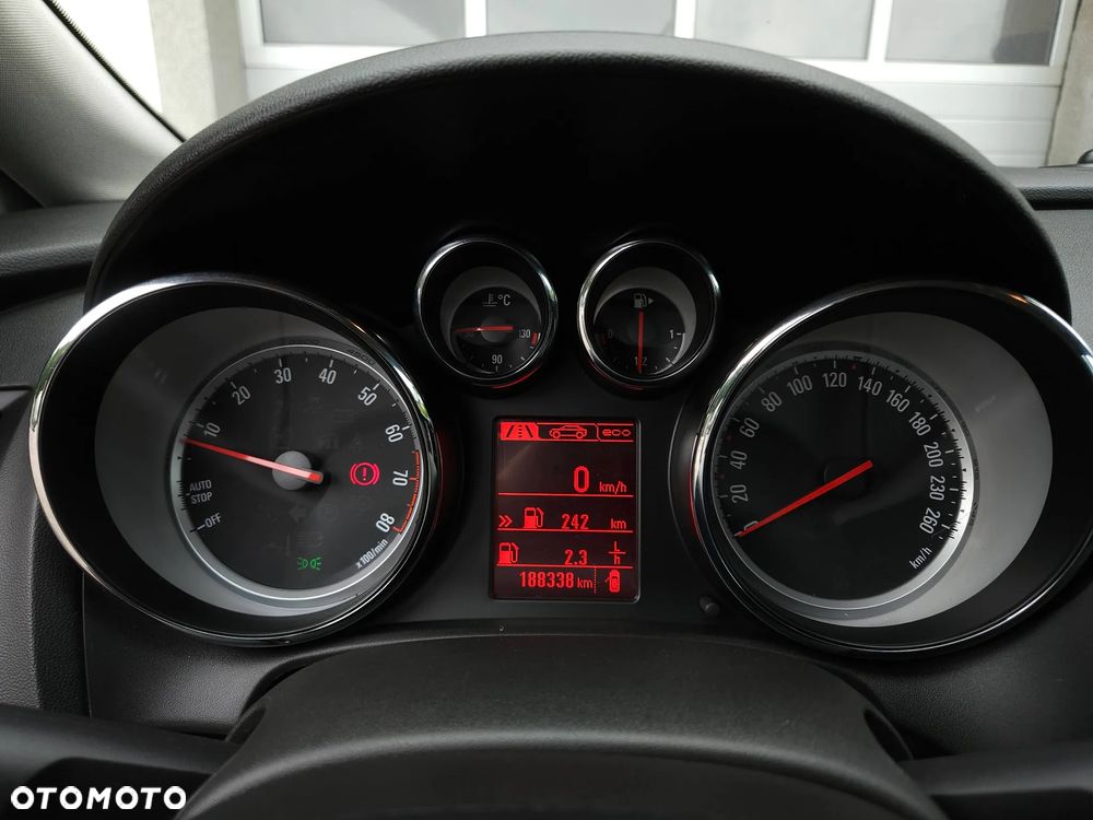 Opel Astra 1.4 Turbo Cosmo - 28