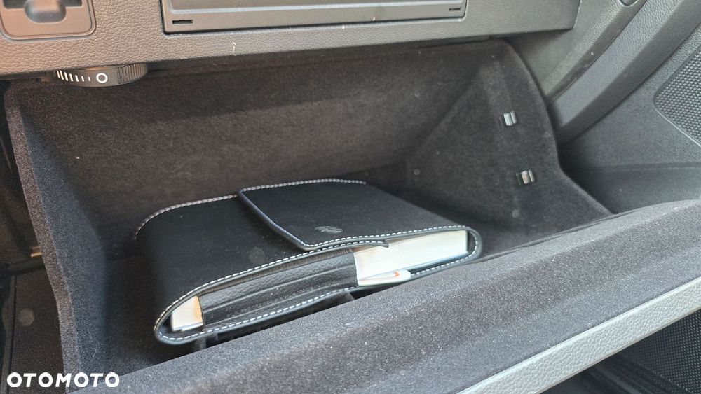 Volkswagen Passat Variant 2.0 TDI EVO Business DSG - 39