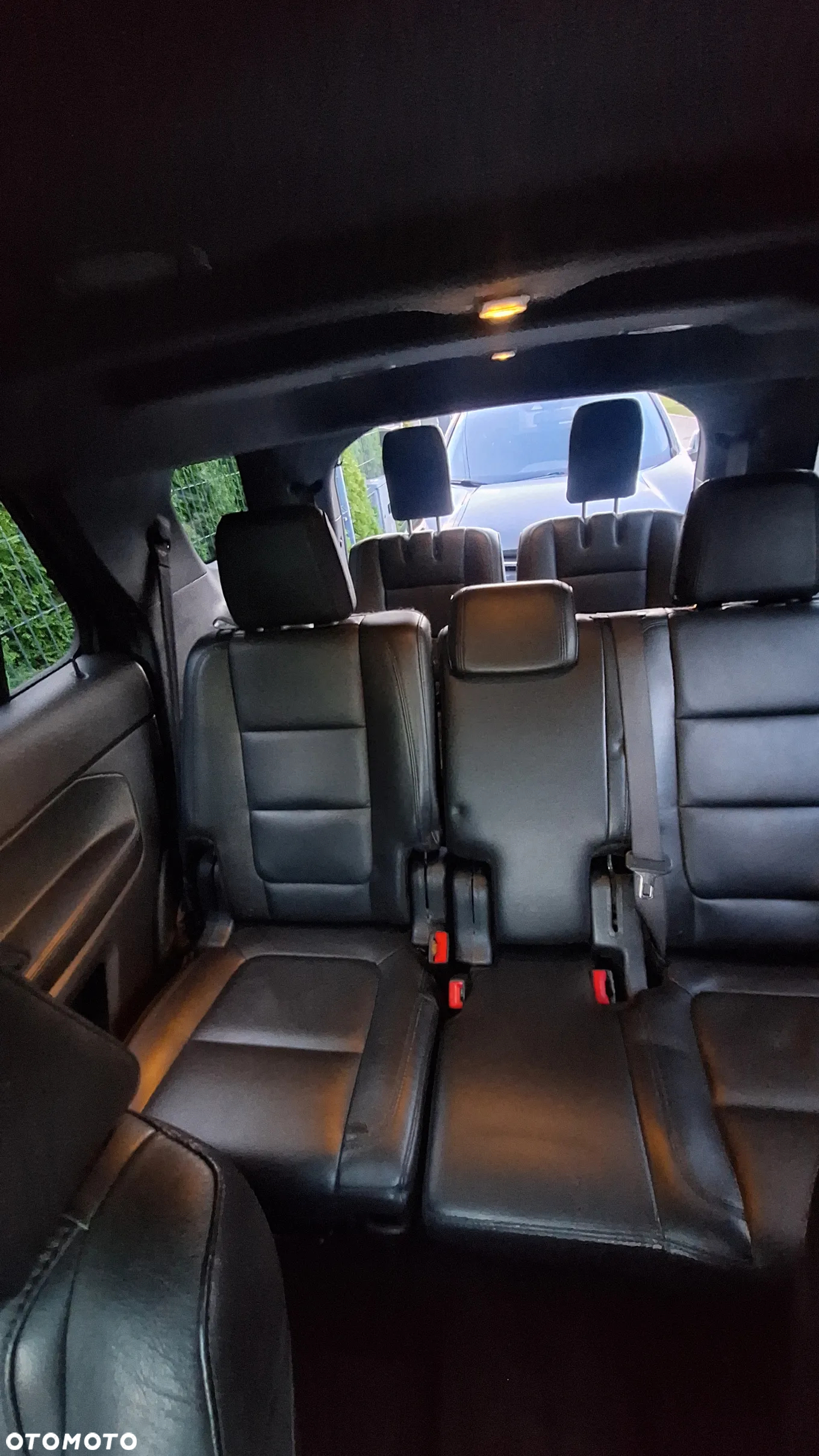 Ford Explorer - 19