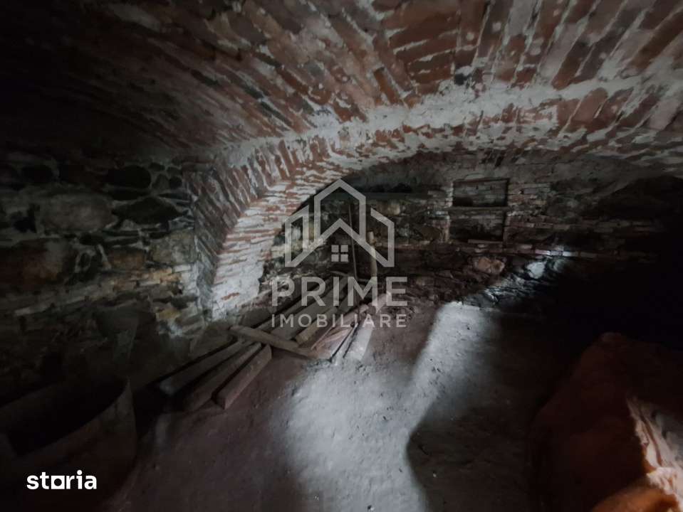 Casa de vanzare in Vinerea (Cugir) – ideala pentru renovare - Imagine principală: 5/7