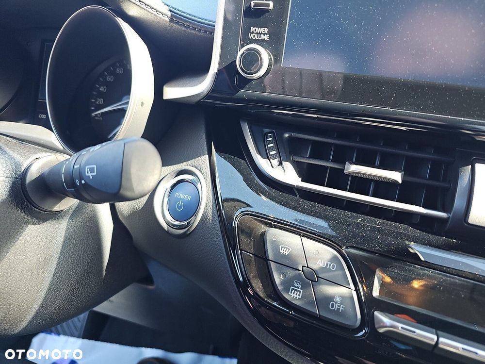 Toyota C-HR - 30