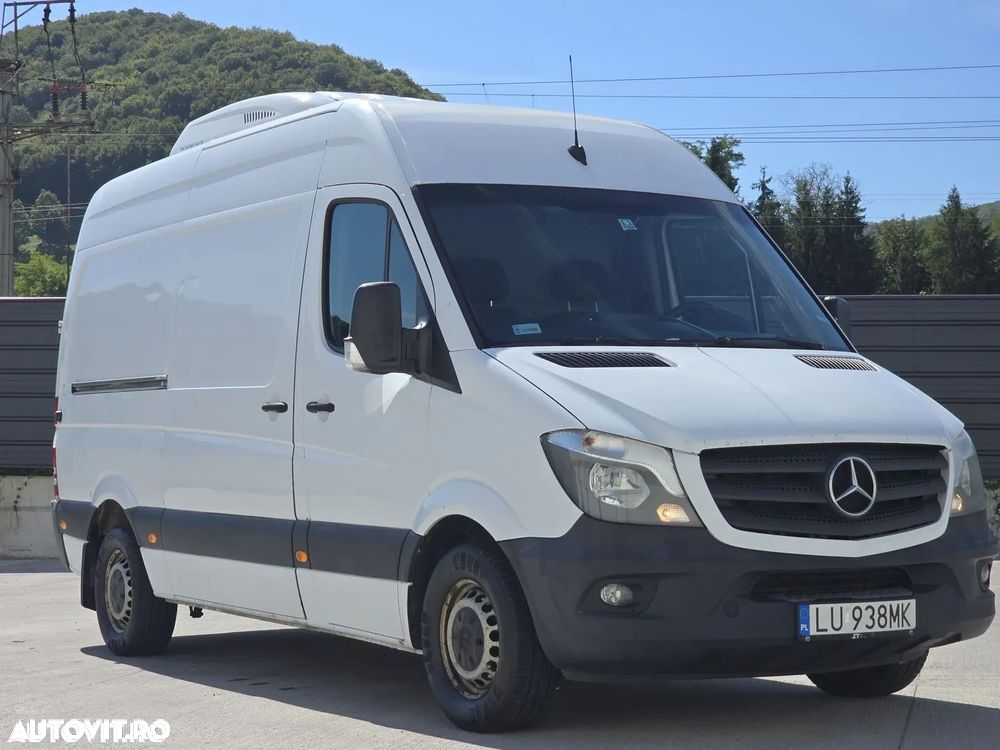 Mercedes-Benz Sprinter - 1