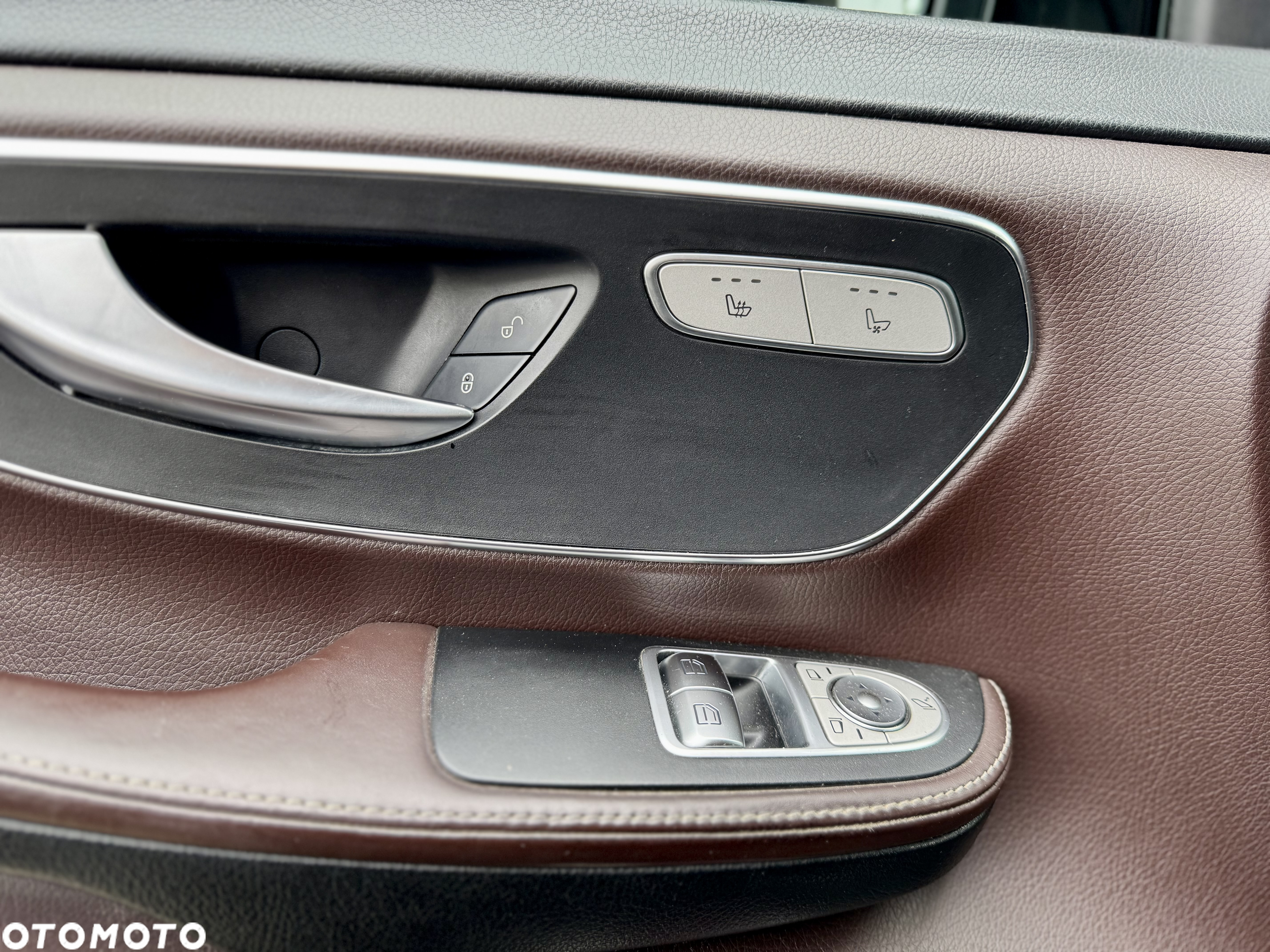 Mercedes-Benz Klasa V 250 d 4-Matic Avantgarde 7G-Tronic (d³ugi) - 26