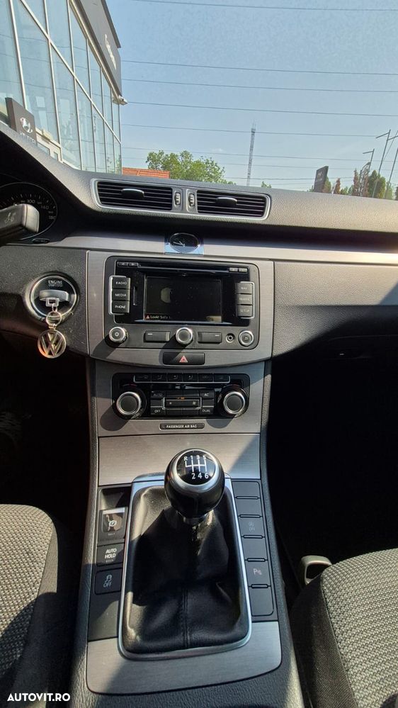 Volkswagen Passat 2.0 TDI BlueMotion Tehnology Highline - 15