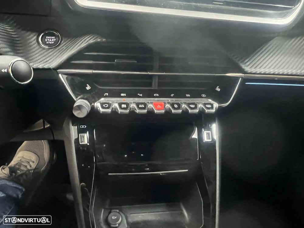 Peugeot e-2008 50 kWh GT Line - 14