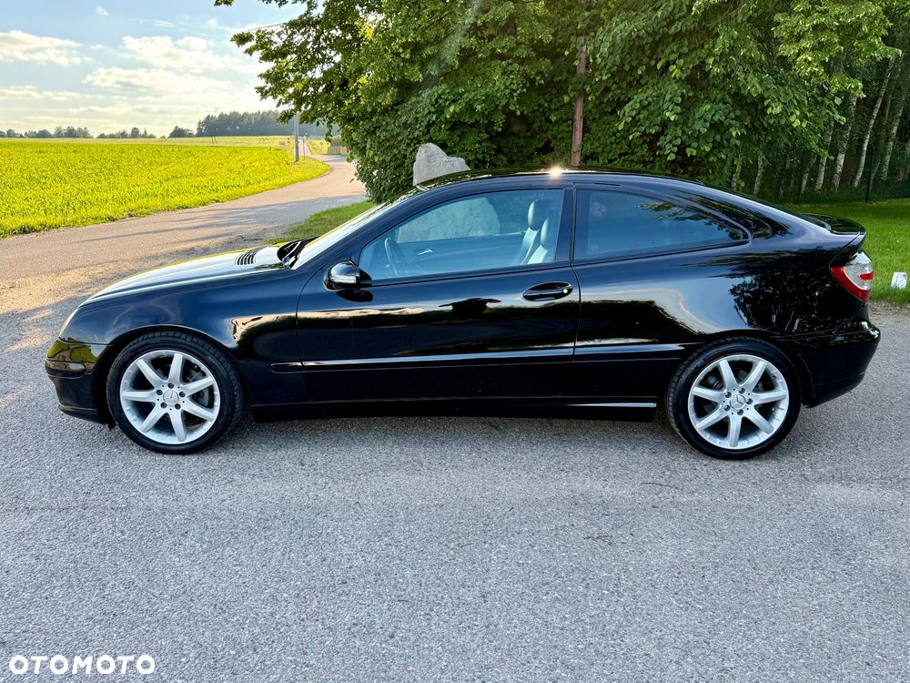 Mercedes-Benz Klasa C 180 Kompressor Automatik Sport Edition - 14