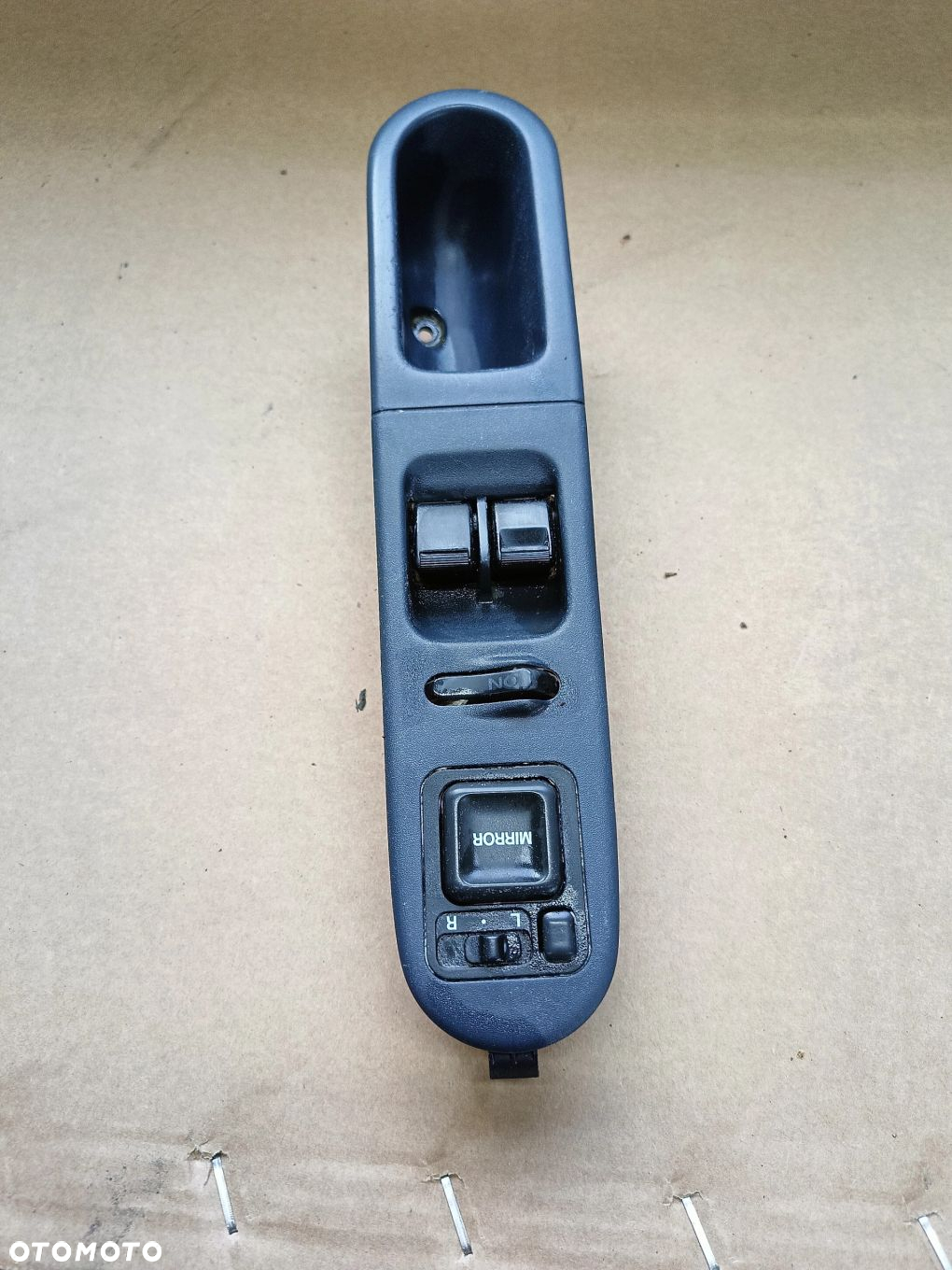 HR-V I panel przełącznik sterowania szyb lewy przód przedni HRV Honda - 2