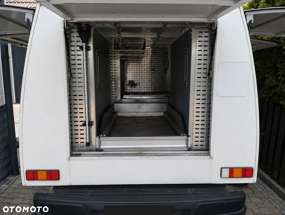 Volkswagen Transporter T5 - 3