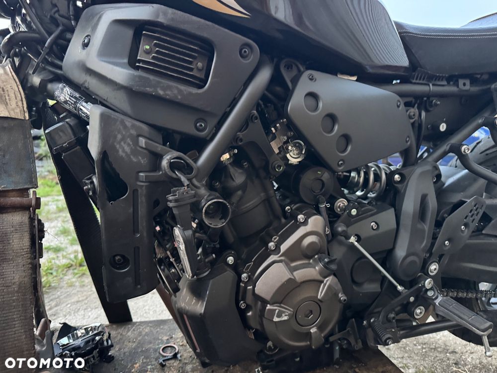 Yamaha XSR - 4