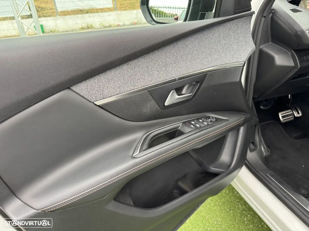 Peugeot 3008 1.6 BlueHDi GT Line EAT6 - 21