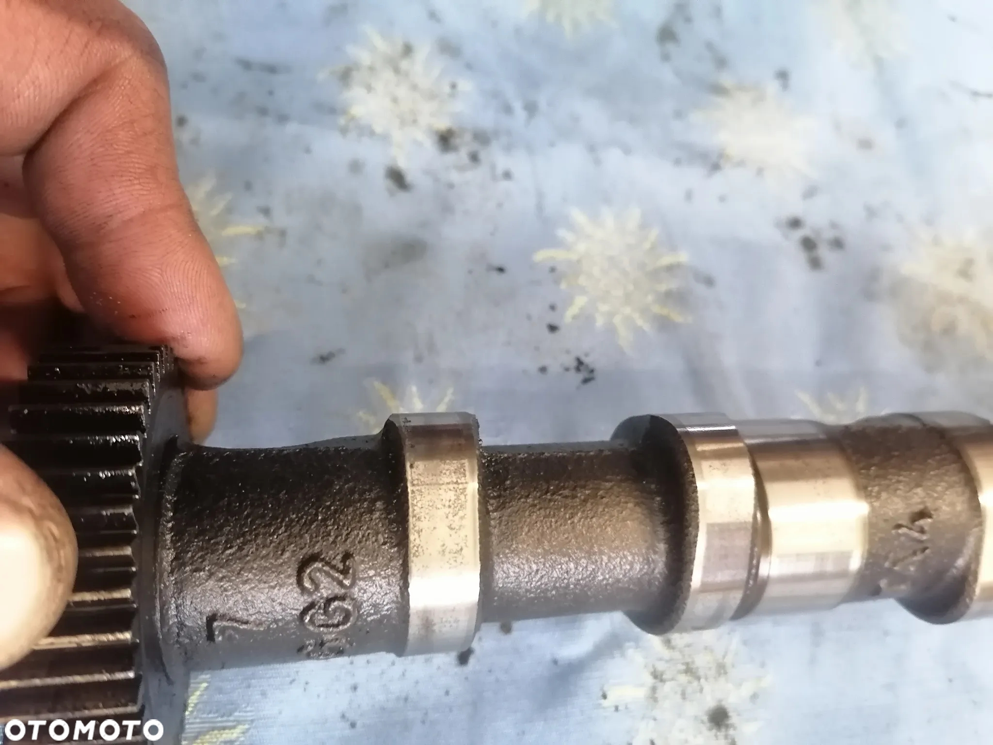 Wałek Rozrządu Lewy Ssący 1CG Audi VW 2.7 3.0tdi - 3