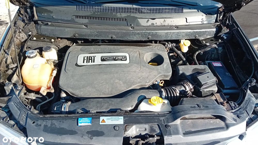 Tylko części Fiat Freemont 2.0 Mjet 140KM 103kW 939B5000 lakier PXR 11r-15r - 10
