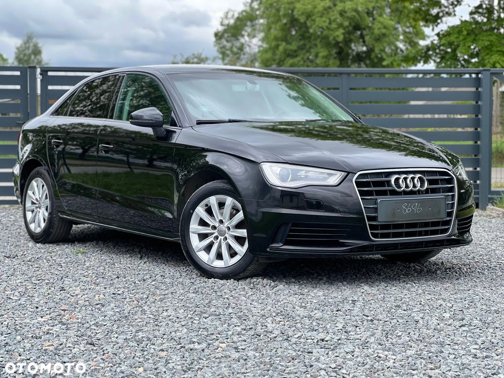 Audi A3 Limousine 1.4 TFSI S tronic S line Sportpaket - 2