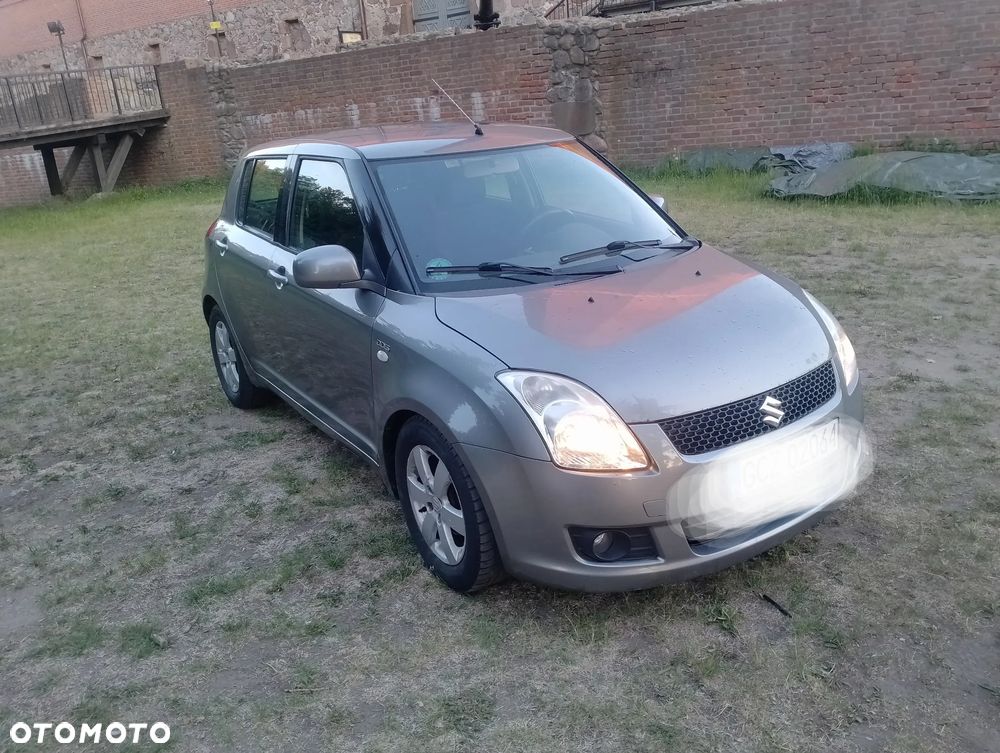 Suzuki Swift 1.3 Comfort dance - 10