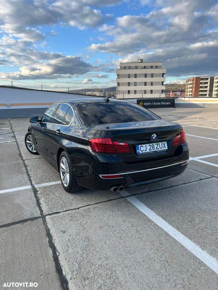 BMW Seria 5 520d AT - 11