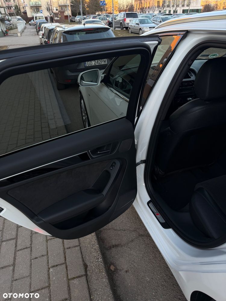 Audi A4 Avant 2.0 TDI - 15