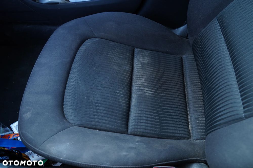 Audi A4 Avant 2.0 TDI ultra - 16